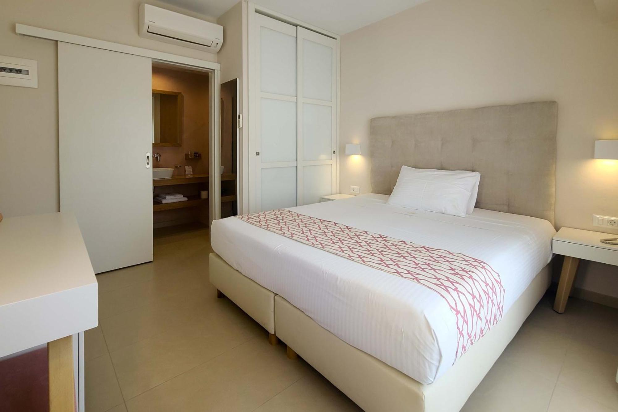 Petra Beach Hotel Hersonissos (Crete) Quarto foto